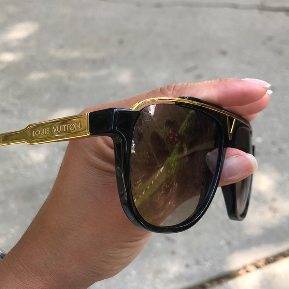 Louis Vuitton Mascot Sunglasses - Picture 7 of 7